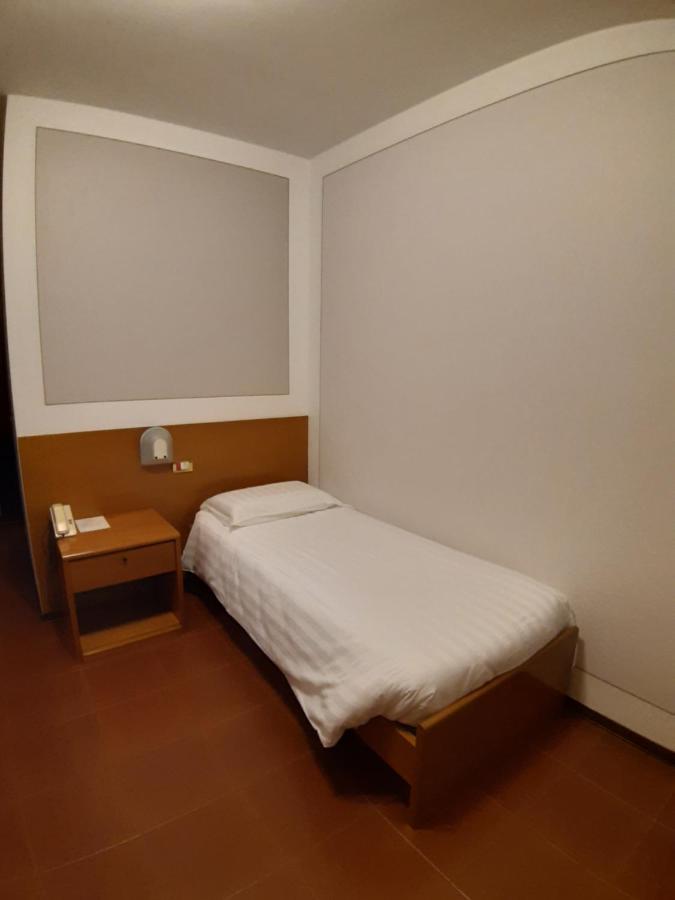 Hotel Ristorante Centrale Vestone Habitación foto